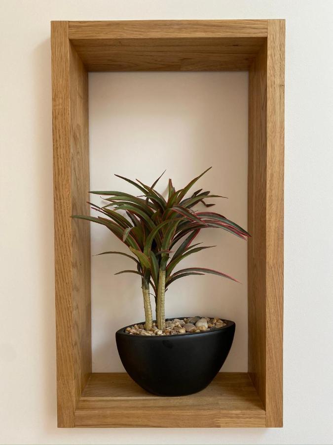 Lovely And Modern Studio Apartment. Borehamwood Eksteriør bilde
